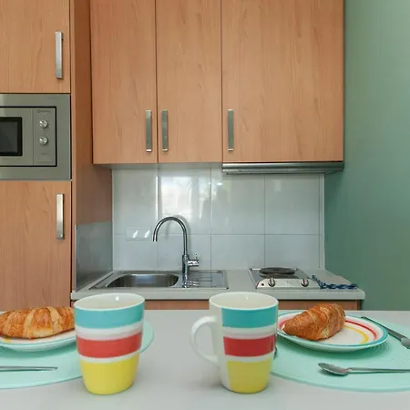 A36 - Avenue Flat In Apartament *
